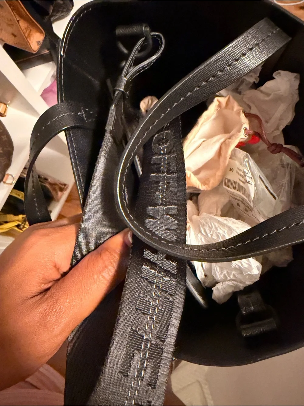 Off-White Black 
